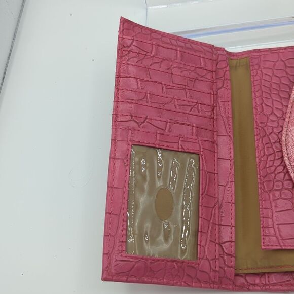 Y2K Style GUESS Fuchsia Wallet - Picture 5 of 5